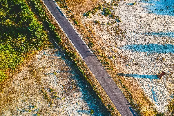 高清摄影 一个无处不在的路的空中俯瞰图