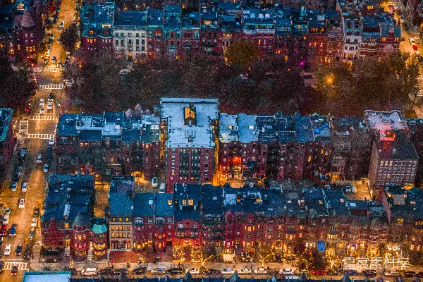 高清摄影 夜间拍摄的混凝土结构空中镜头
