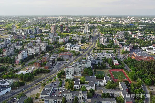 高清摄影 一座城市的鸟瞰图，有许多高楼大厦。