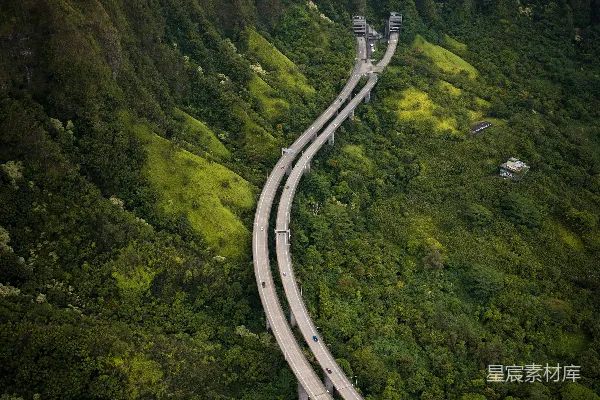 高清摄影 通往山地的公路
