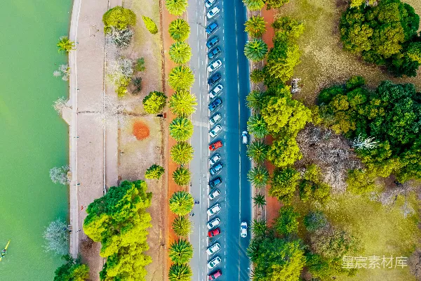 高清摄影 空中俯瞰一条道路和一片水域的景象