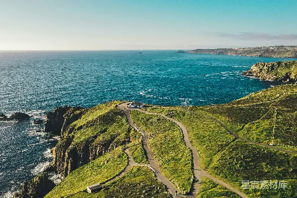 高清摄影 海洋附近的道路鸟瞰图