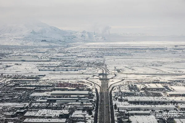 高清摄影 雪中的城市航拍图