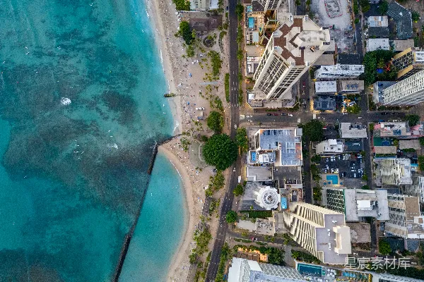 高清摄影 城市和海洋相邻的俯瞰图