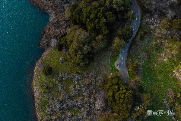 高清摄影 水体附近的道路鸟瞰摄影