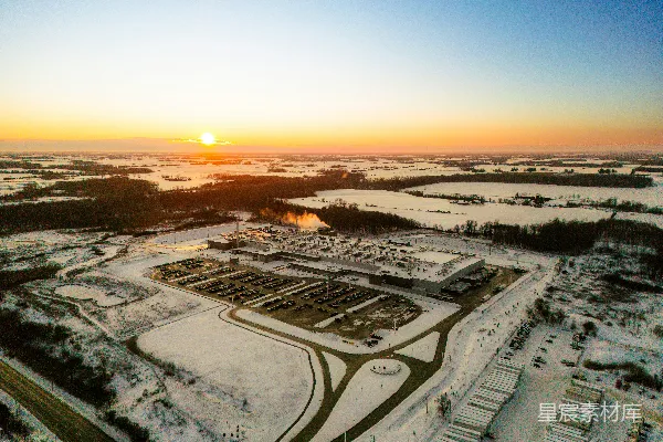 高清摄影 雪景中的工业建筑俯瞰图