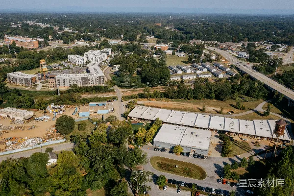 高清摄影 工业建筑和住宅区的空中俯瞰图。