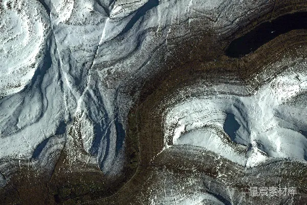 高清摄影 白雪覆盖的山脉全景