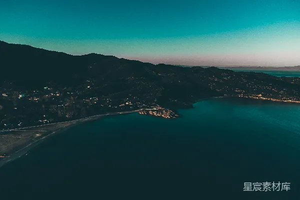高清摄影 从空中俯瞰一片水域