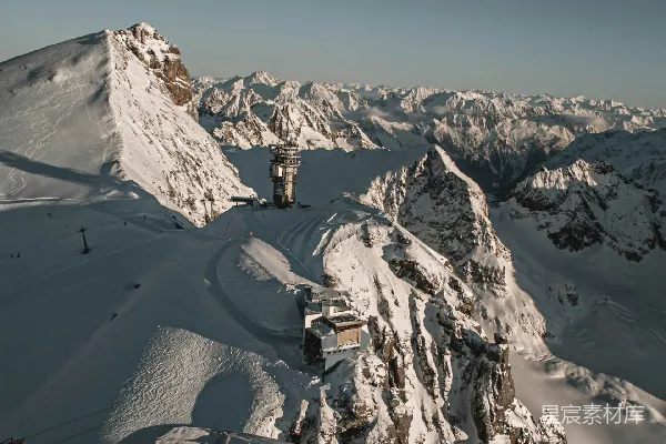 高清摄影 从飞机上看连绵的雪山