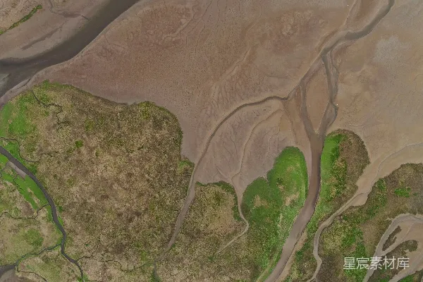 高清摄影 在发现湾河口湿地的空中拍摄