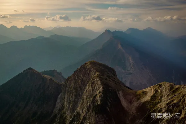 高清摄影 从山顶看山景