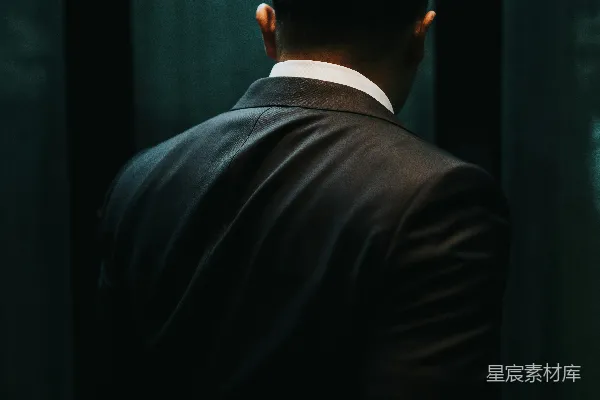 高清摄影 穿黑色西装夹克的男人