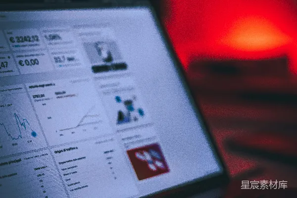 高清摄影 打开的 MacBook Pro