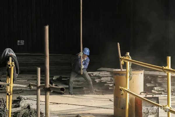 高清摄影 在建筑工地上工作的人