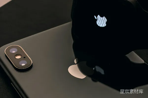 高清摄影 黑色的Apple Watch在iPhone X上