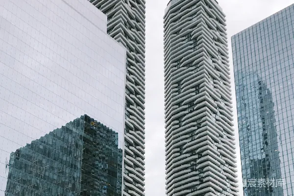 高清摄影 低角度拍摄透明玻璃墙的高层建筑