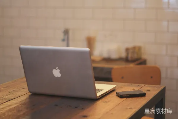 高清摄影 银色的MacBook