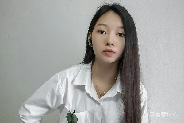 高清摄影 一个留着长发的人