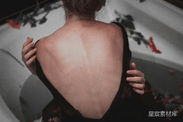 高清摄影 女人露出背部
