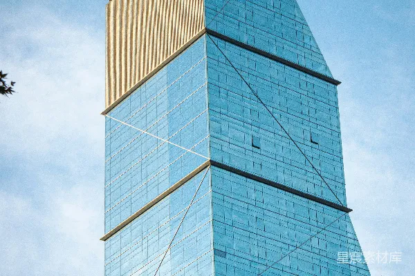 高清摄影 一座非常高大的建筑物，窗户很多。