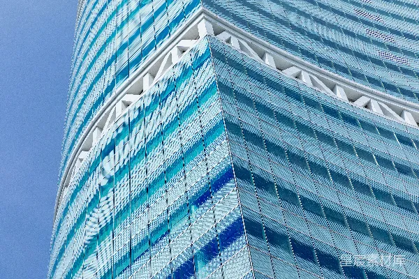 高清摄影 蓝白相间的混凝土建筑