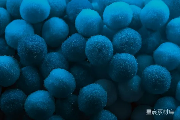 高清摄影 一堆蓝色的球堆在一起。