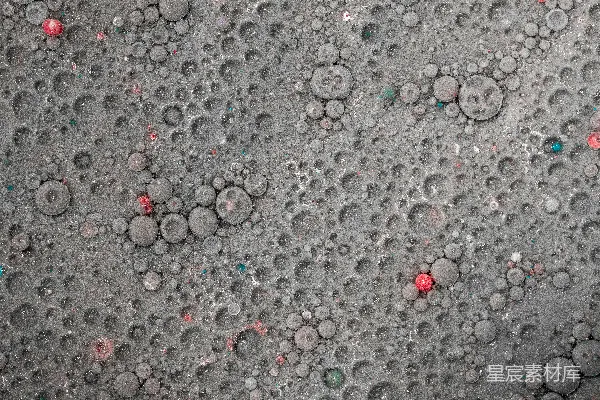 高清摄影 银色和红色的圆形硬币