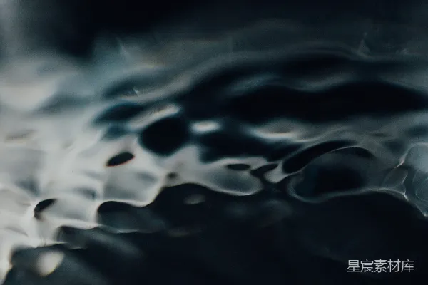 高清摄影 蓝色表面的水滴