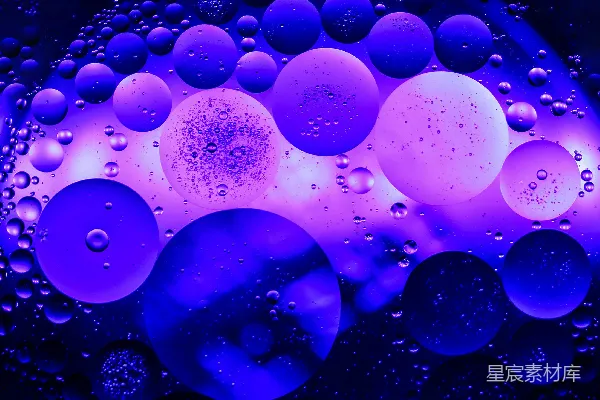 高清摄影 蓝色和紫色的背景上有水泡。