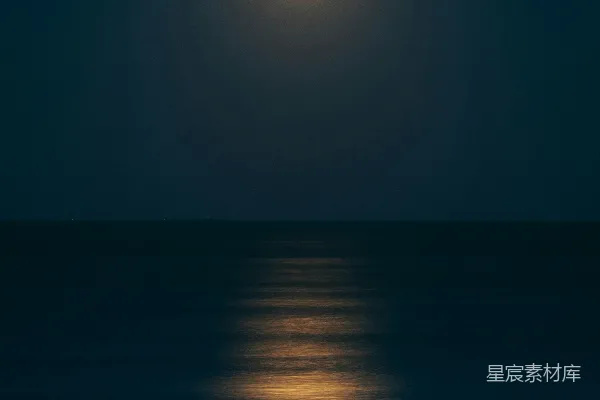 高清摄影 满月下的海
