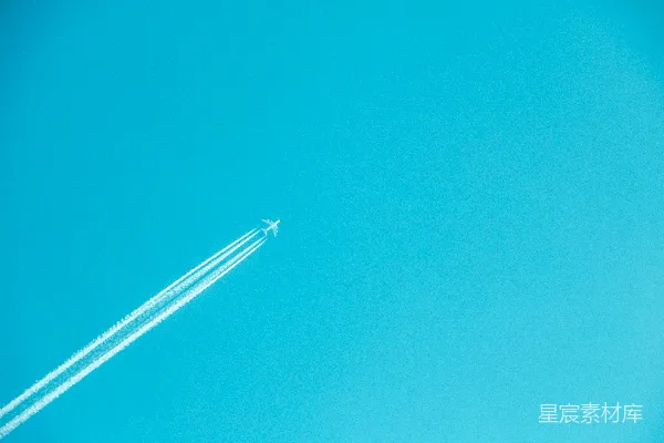 高清摄影 晴空万里下的飞机