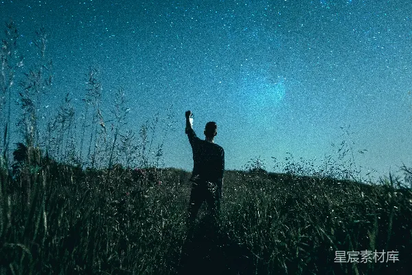 高清摄影 站着的男人