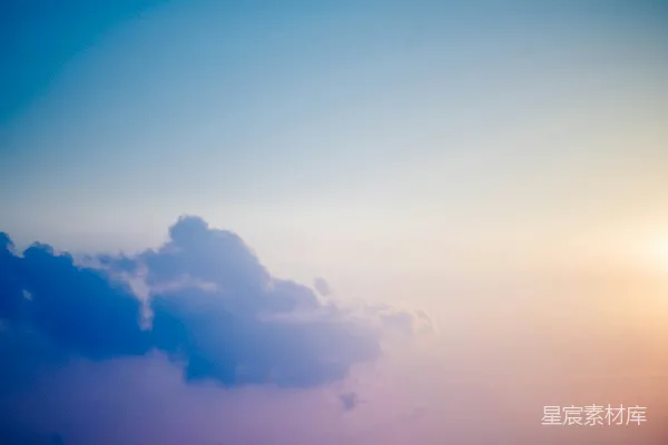 高清摄影 天空中的灰色云层