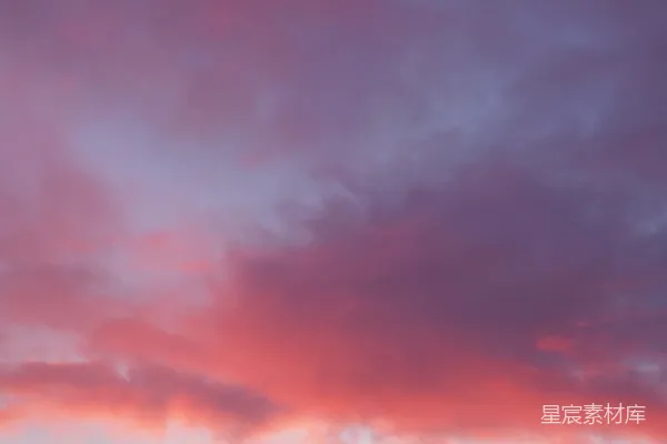 高清摄影 一架飞机在夕阳下飞行