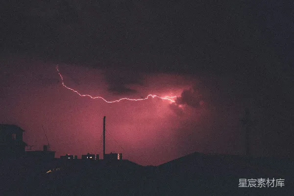 高清摄影 夜晚拍摄的闪电照片