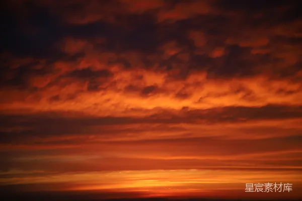 高清摄影 夕阳在背景中。