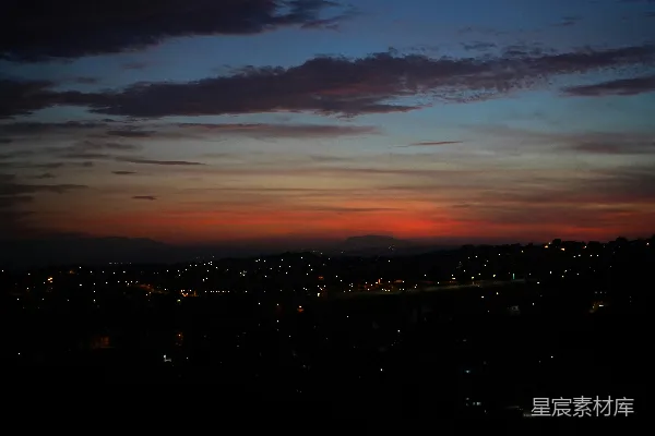 高清摄影 夜晚从山上俯瞰城市景色