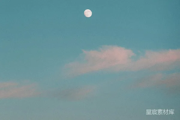 高清摄影 天空中的满月