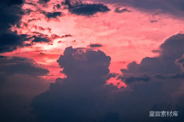 高清摄影 白天的白云和蓝天