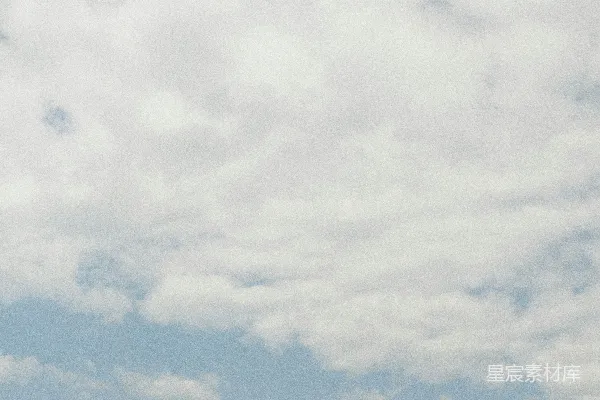 高清摄影 白云如绒在蓝天中飘荡。