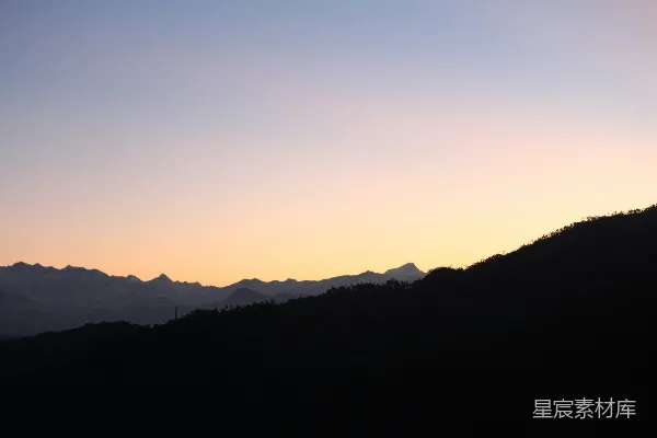 高清摄影 日落时分的山影