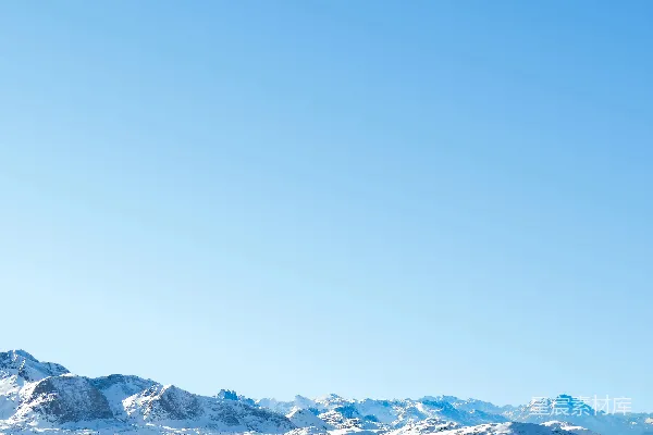高清摄影 蓝天下的白雪覆盖的山脉