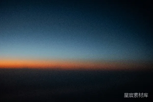 高清摄影 黄昏时分的天际，渐变的天空