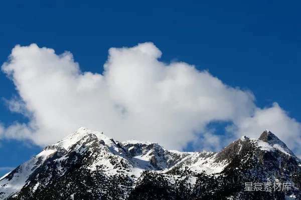高清摄影 一座雪山