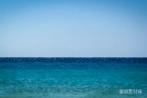 高清摄影 蓝天如洗，海面宁静
