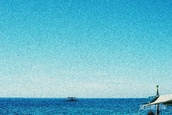 高清摄影 水里的船