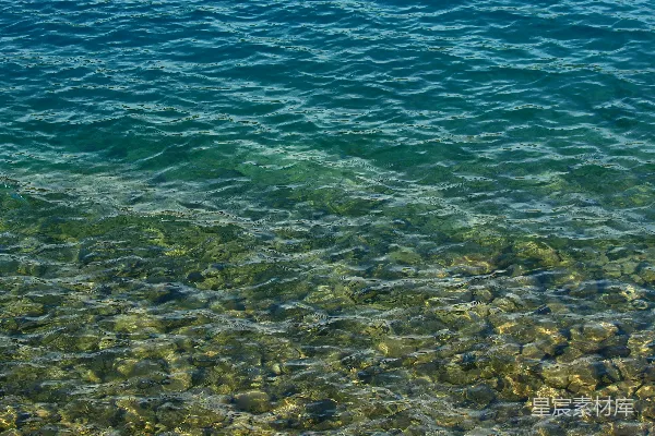 高清摄影 水清澈湛蓝。