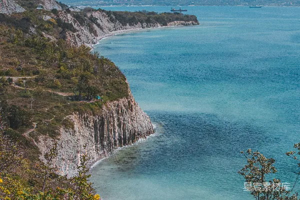 高清摄影 从悬崖上看海景