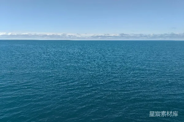 高清摄影 蓝天下的碧海在白天